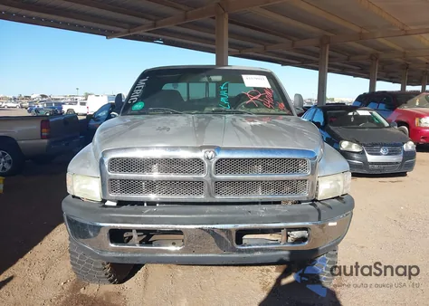 2001 Dodge Ram 1500 St z USA, uszkodzony, nr VIN 3B7HF13Z51M540010